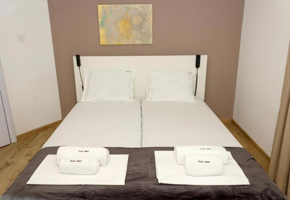 Modern Bright Apartment Close To City Center And Grand Mall Varna Exterior photo